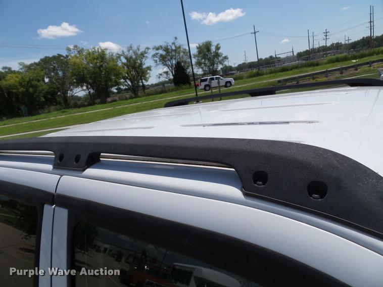 image for item J4825 2003 Ford Explorer Sport Trac XLT SUV