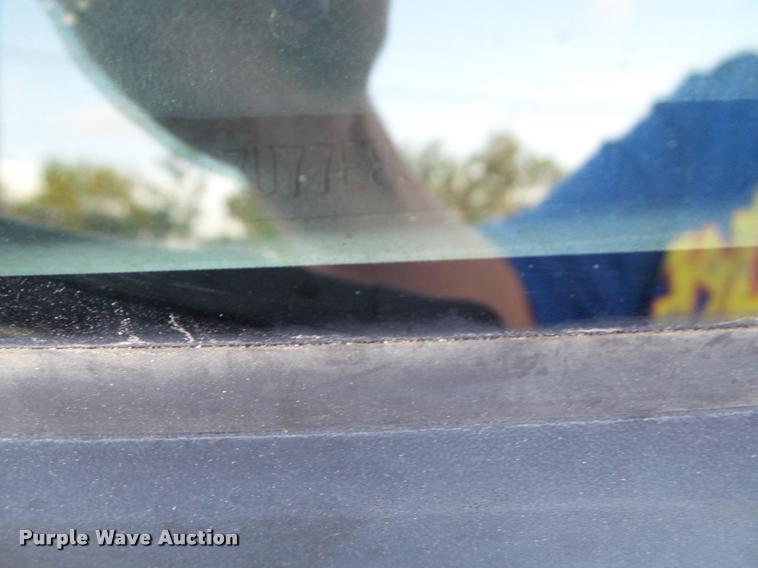 image for item J4825 2003 Ford Explorer Sport Trac XLT SUV