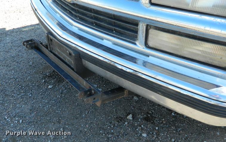 image for item J5033 1995 Chevrolet 1500 pickup truck