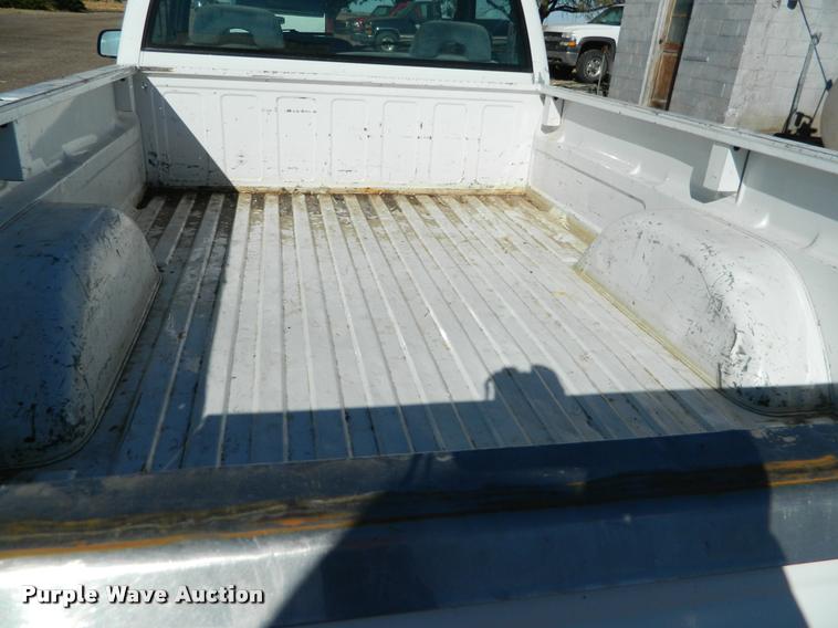 image for item J5033 1995 Chevrolet 1500 pickup truck