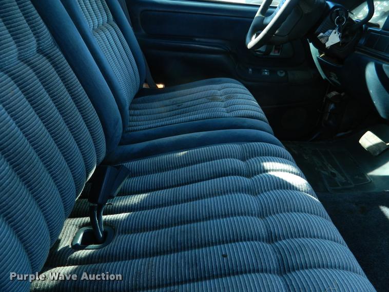 image for item J5033 1995 Chevrolet 1500 pickup truck