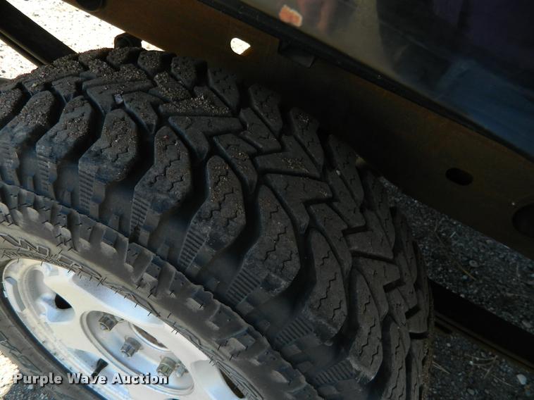 image for item J5034 2000 Chevrolet 1500 Ext. Cab pickup truck