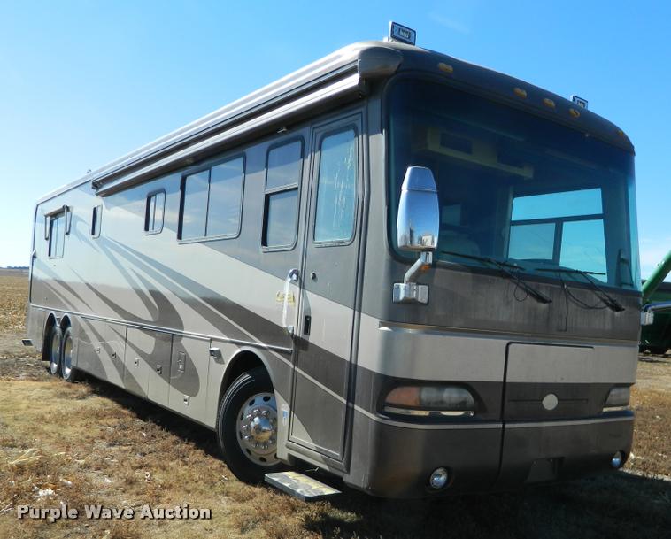 image for item J5035 2004 Monaco Dynasty Princess RV