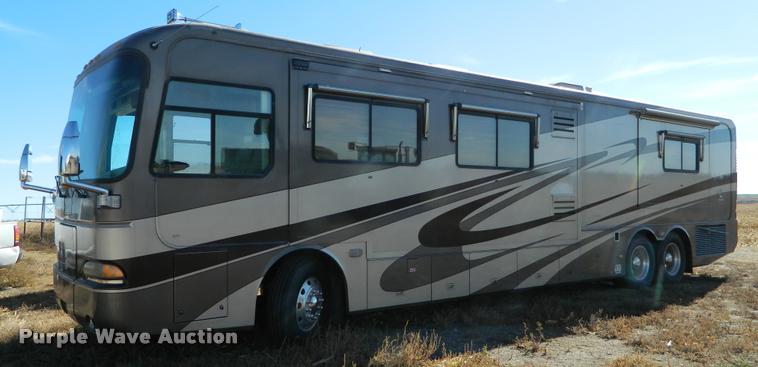 image for item J5035 2004 Monaco Dynasty Princess RV