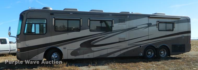 image for item J5035 2004 Monaco Dynasty Princess RV