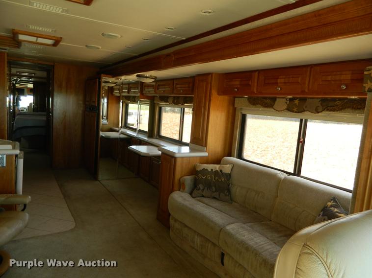 image for item J5035 2004 Monaco Dynasty Princess RV