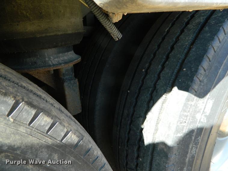 image for item J5035 2004 Monaco Dynasty Princess RV