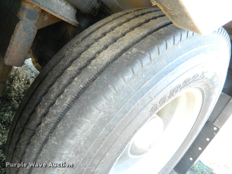 image for item J5035 2004 Monaco Dynasty Princess RV