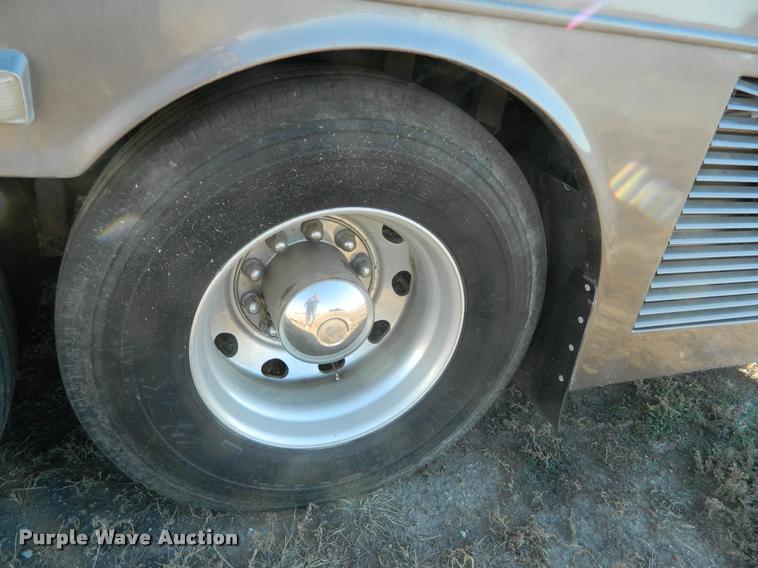 image for item J5035 2004 Monaco Dynasty Princess RV