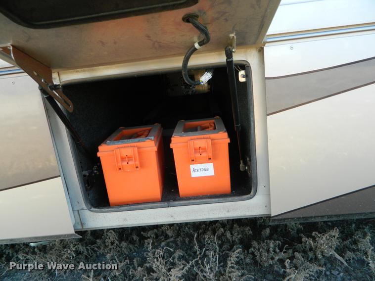 image for item J5035 2004 Monaco Dynasty Princess RV