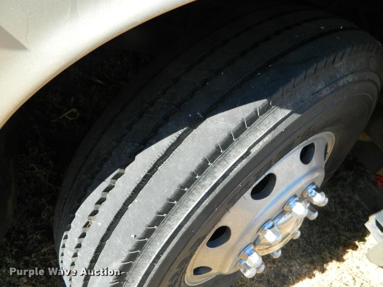 image for item J5035 2004 Monaco Dynasty Princess RV