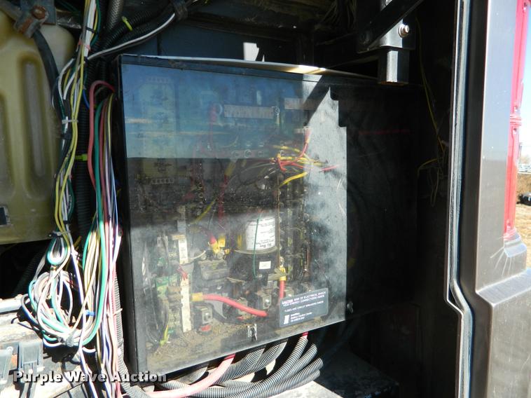 image for item J5035 2004 Monaco Dynasty Princess RV