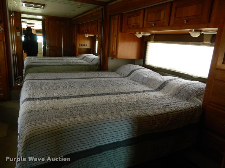 image for item J5035 2004 Monaco Dynasty Princess RV