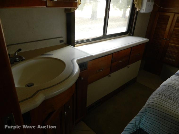 image for item J5035 2004 Monaco Dynasty Princess RV