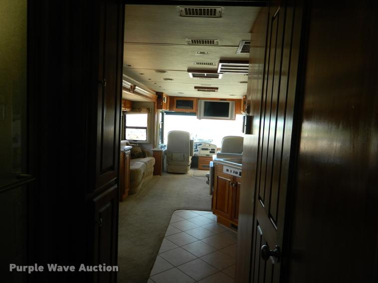 image for item J5035 2004 Monaco Dynasty Princess RV