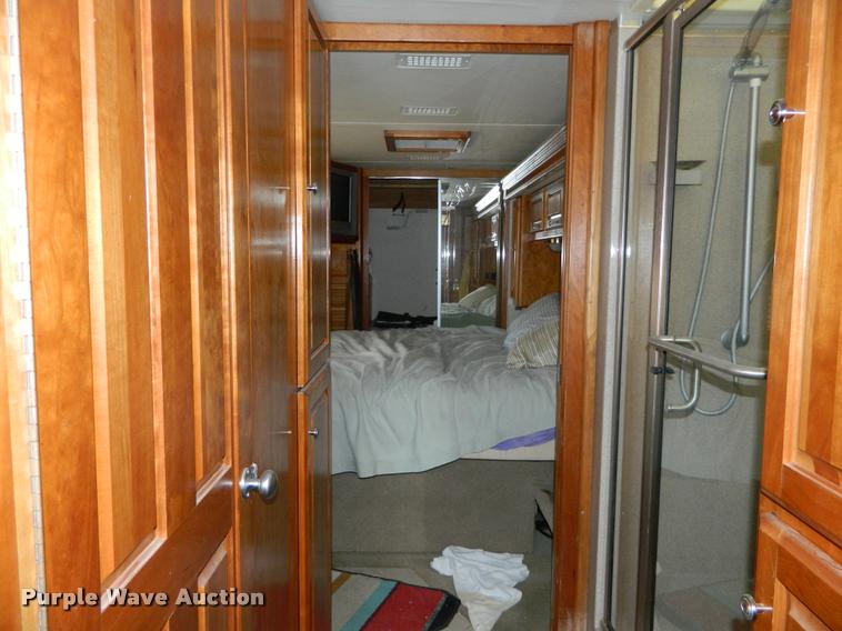 image for item J5035 2004 Monaco Dynasty Princess RV