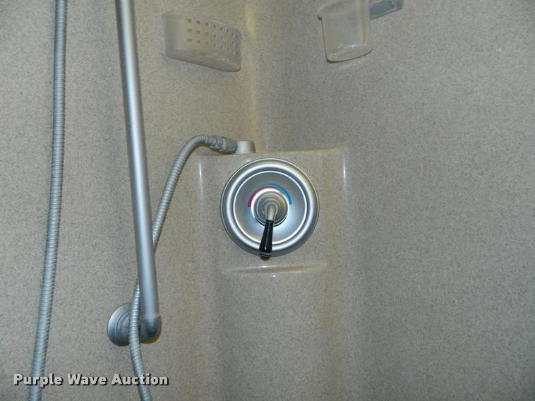 image for item J5035 2004 Monaco Dynasty Princess RV