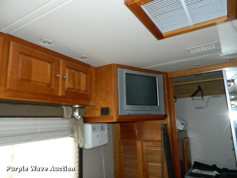 image for item J5035 2004 Monaco Dynasty Princess RV