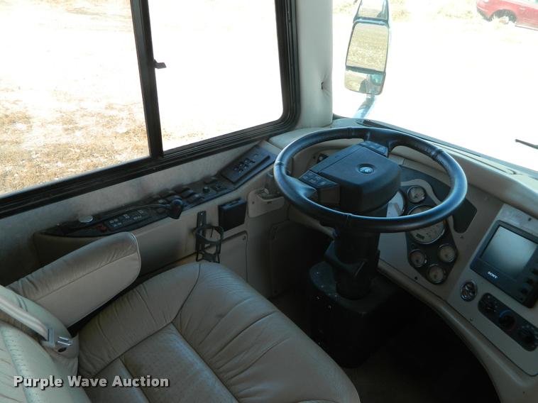 image for item J5035 2004 Monaco Dynasty Princess RV