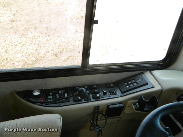 image for item J5035 2004 Monaco Dynasty Princess RV