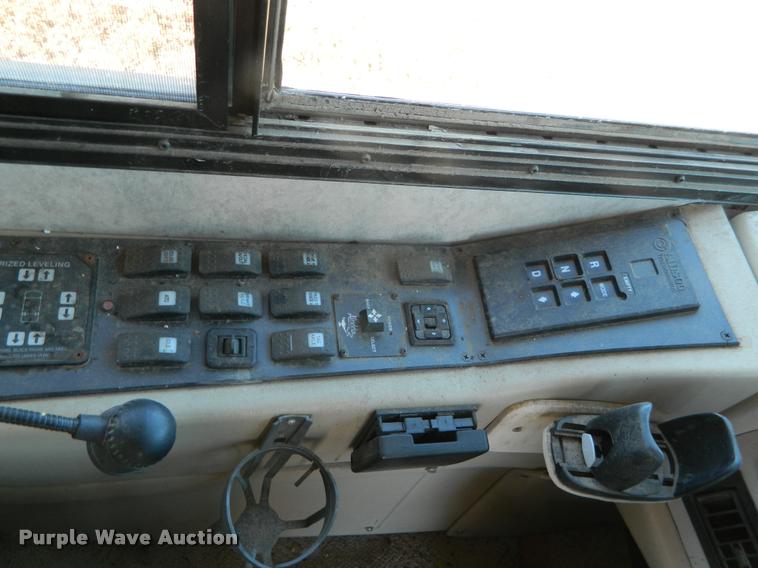 image for item J5035 2004 Monaco Dynasty Princess RV