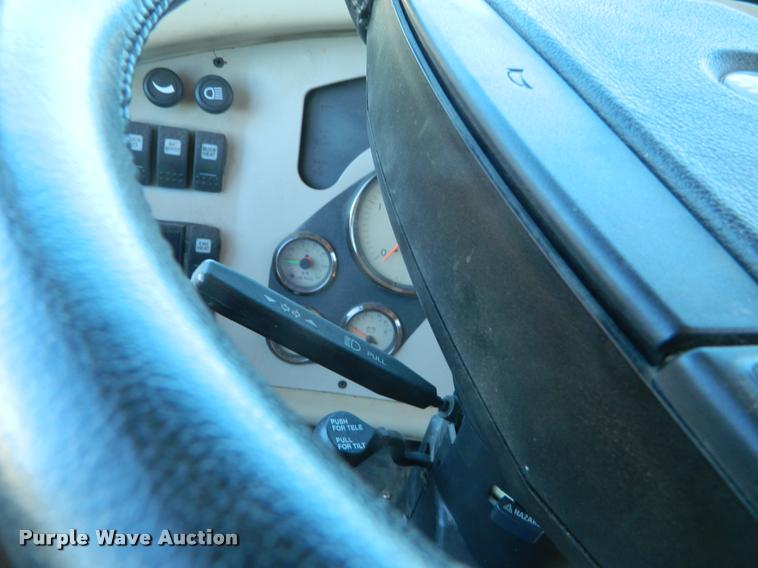 image for item J5035 2004 Monaco Dynasty Princess RV