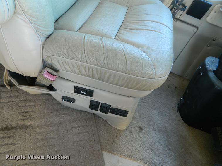 image for item J5035 2004 Monaco Dynasty Princess RV