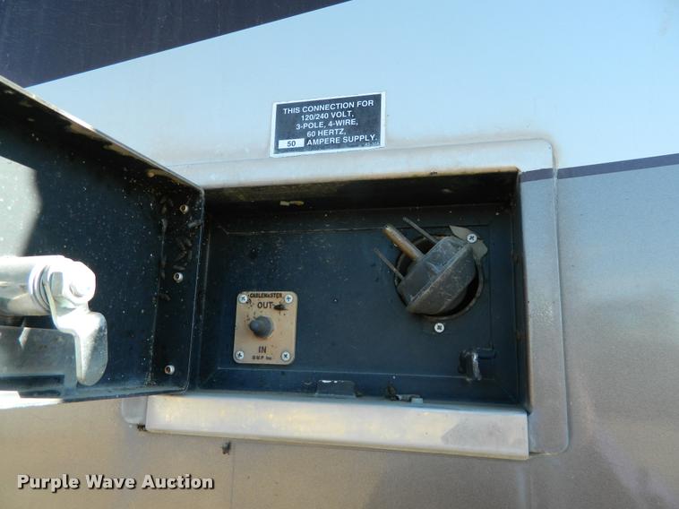 image for item J5035 2004 Monaco Dynasty Princess RV