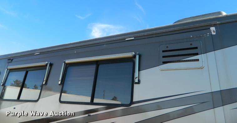 image for item J5035 2004 Monaco Dynasty Princess RV