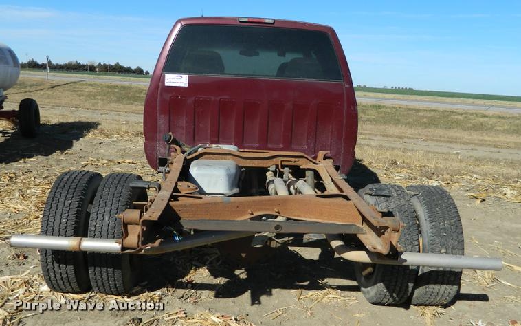 image for item J5039 1997 Chevrolet 3500 Crew Cab pickup truck