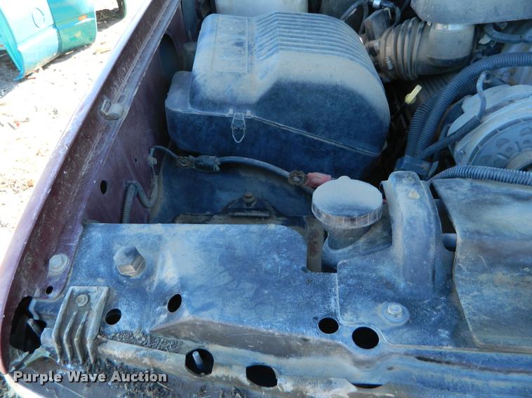 image for item J5039 1997 Chevrolet 3500 Crew Cab pickup truck