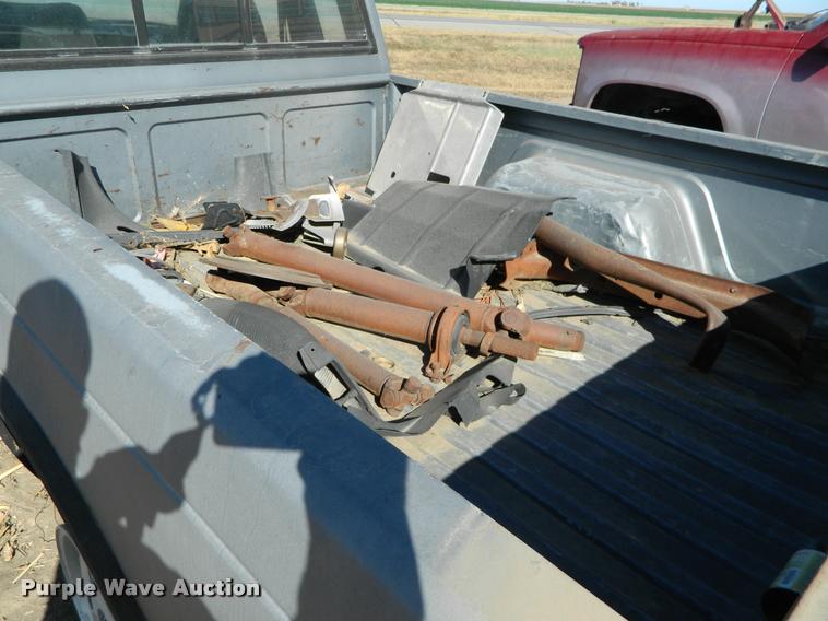 image for item J5041 1987 Chevrolet S10 pickup truck