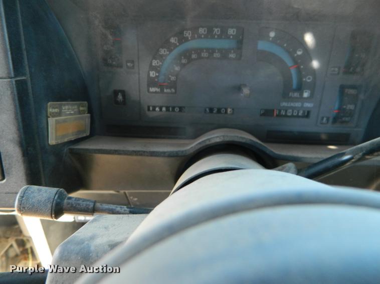 image for item J5041 1987 Chevrolet S10 pickup truck