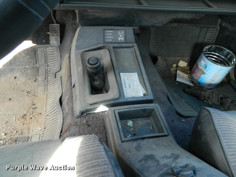 image for item J5041 1987 Chevrolet S10 pickup truck