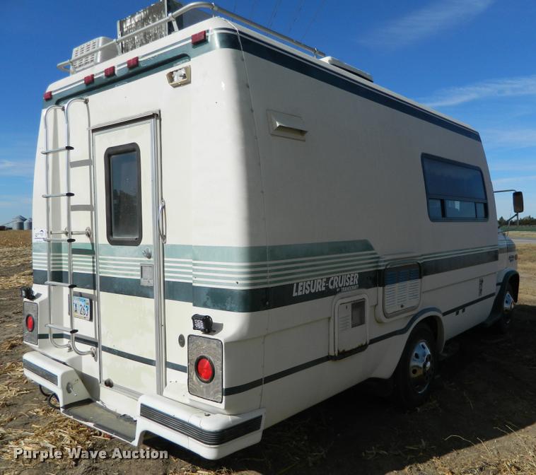 image for item J5045 1989 Chevrolet G30 Leisure-Cruiser Travelcraft RV