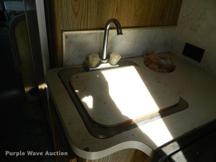 image for item J5045 1989 Chevrolet G30 Leisure-Cruiser Travelcraft RV