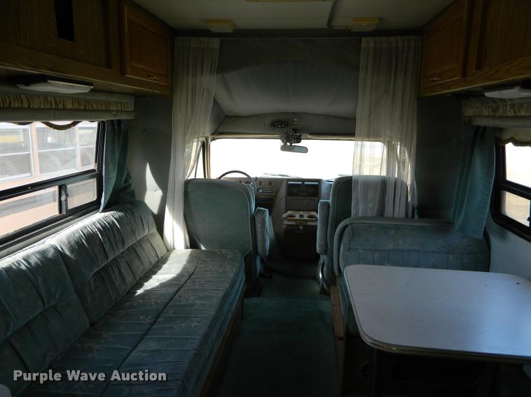 image for item J5045 1989 Chevrolet G30 Leisure-Cruiser Travelcraft RV