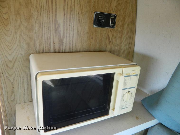 image for item J5045 1989 Chevrolet G30 Leisure-Cruiser Travelcraft RV