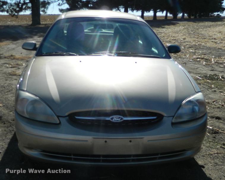 image for item J5052 2000 Ford Taurus SE