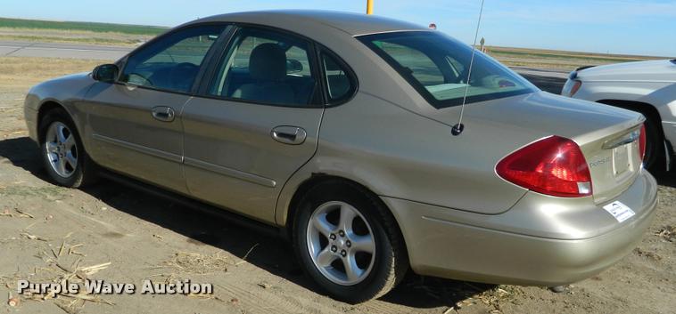 image for item J5052 2000 Ford Taurus SE