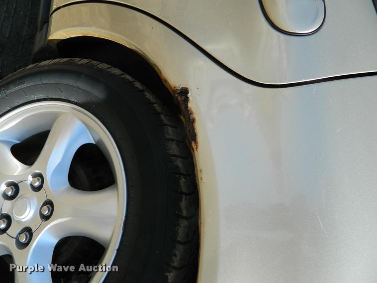 image for item J5052 2000 Ford Taurus SE