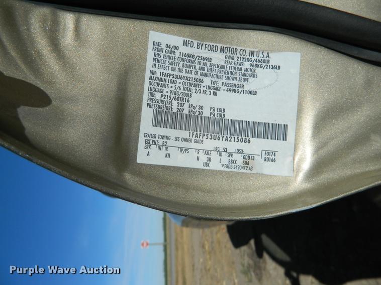 image for item J5052 2000 Ford Taurus SE