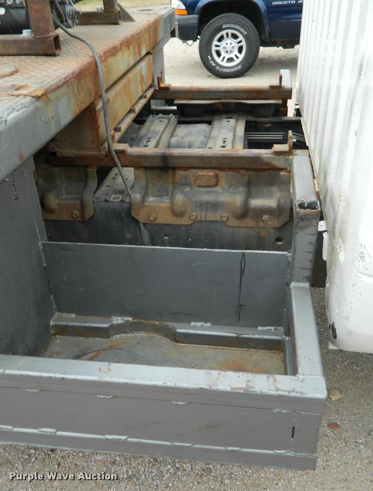 image for item J5055 2002 Dodge Ram 3500 flatbed pickup truck