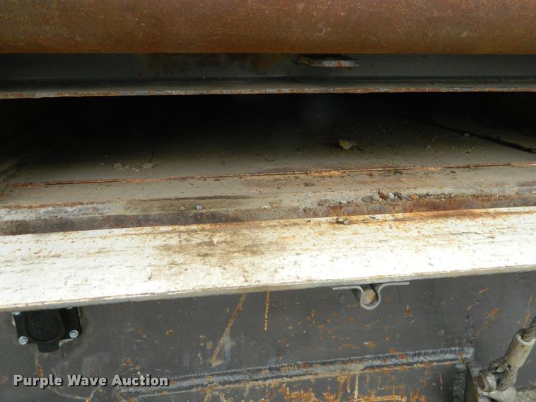 image for item J5055 2002 Dodge Ram 3500 flatbed pickup truck