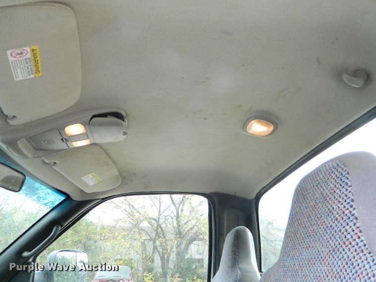 image for item J5055 2002 Dodge Ram 3500 flatbed pickup truck