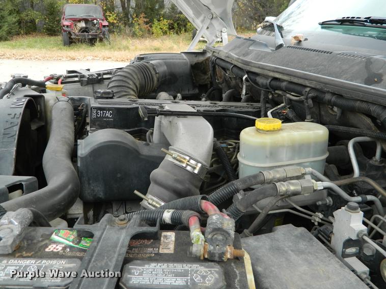 image for item J5055 2002 Dodge Ram 3500 flatbed pickup truck