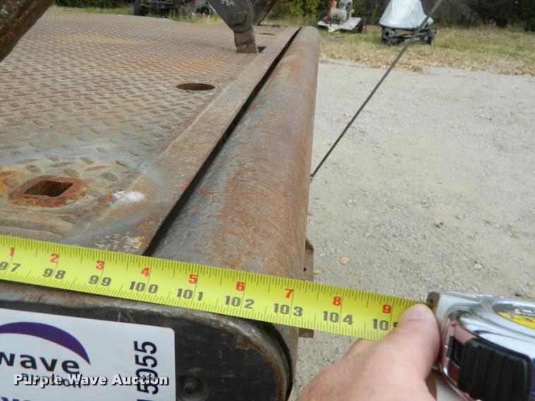 image for item J5055 2002 Dodge Ram 3500 flatbed pickup truck