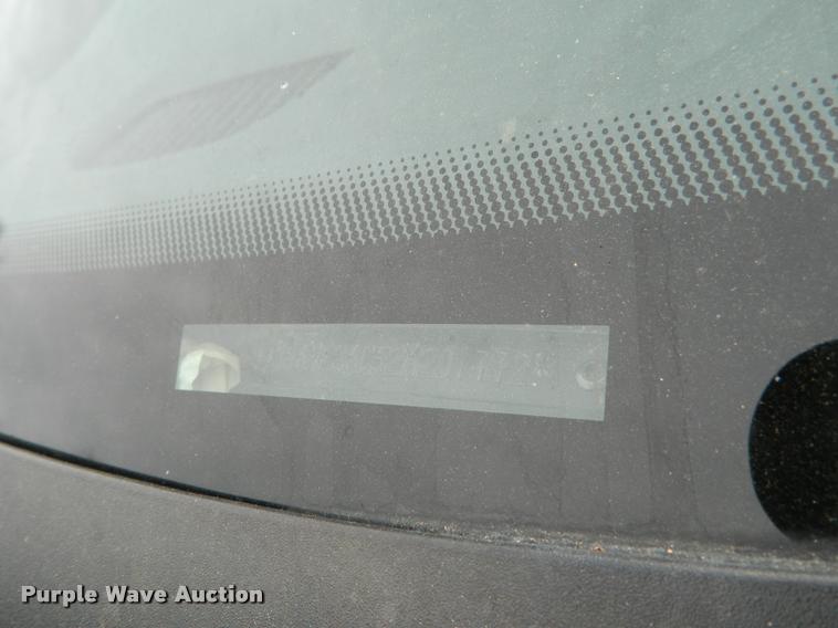 image for item J5055 2002 Dodge Ram 3500 flatbed pickup truck