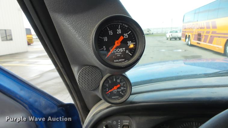 image for item J5725 2001 Dodge Ram 2500 Laramie SLT Quad Cab flatbed pickup truck