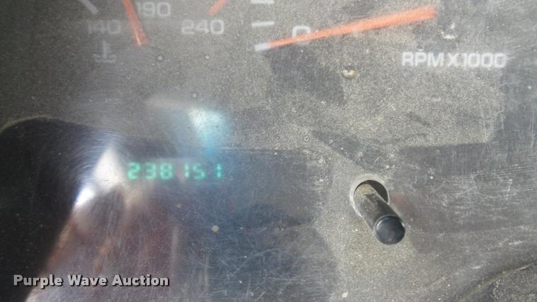 image for item J5725 2001 Dodge Ram 2500 Laramie SLT Quad Cab flatbed pickup truck